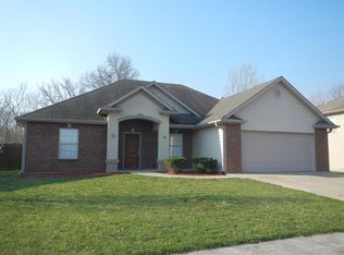 5704 Murfreesboro Dr, Columbia, MO 65201