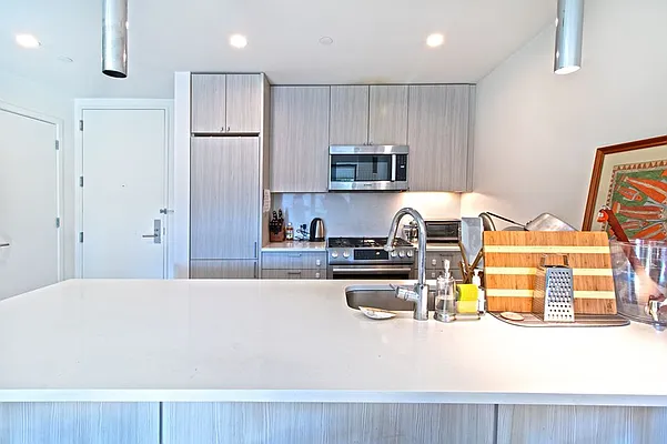 Rented by NY Space Finders Inc. | media 12