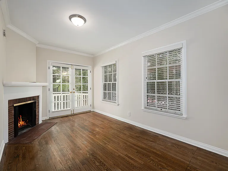 Bedroom 1 - 1st Floor