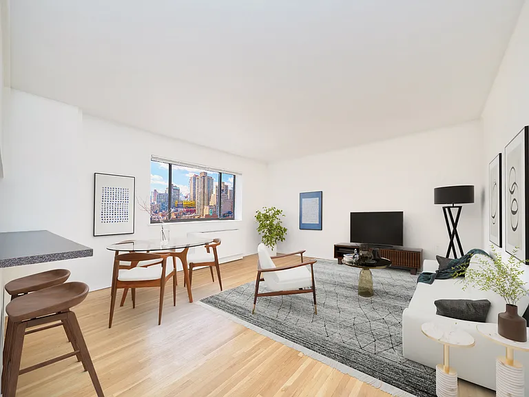 344 E 63rd St #5C — Photo 1