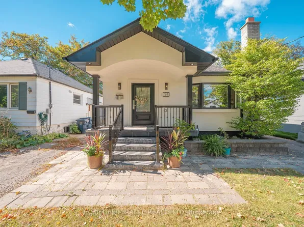 24 Acorn Ave, Toronto, ON M9B 3P8