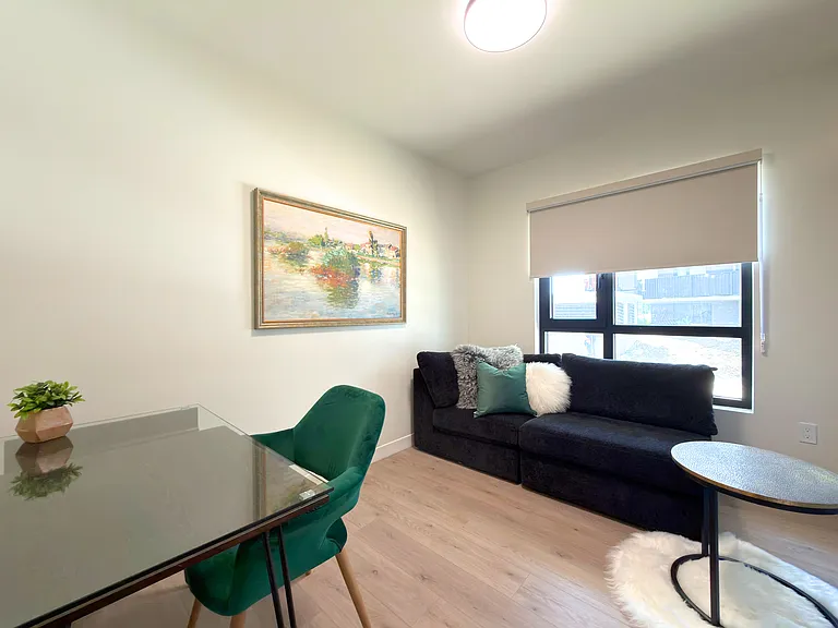 2831 109a St NW — Photo 14