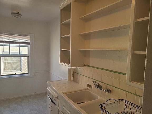 2nd image of 1426 N Formosa Ave #7