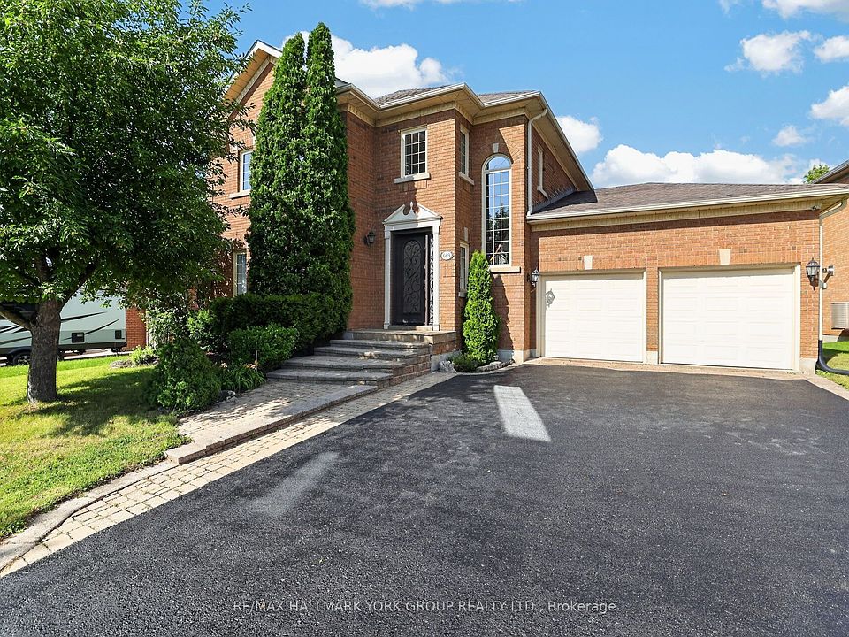 1st image of 669 Kingsmere Ave