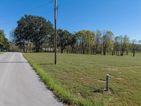 3rd image of 000 W Farm Rd 164