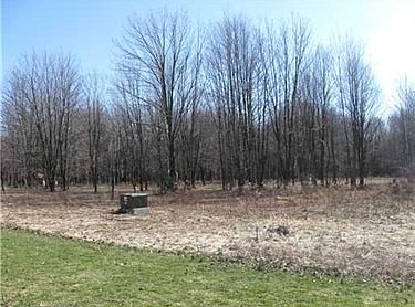 2nd image of 3 Oak Brook Dr