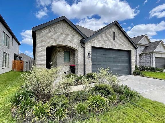 2nd image of 5026 Mint Orchard Dr