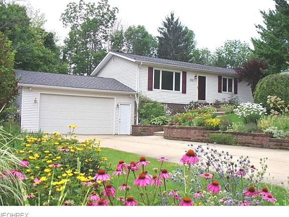 2nd image of 590 Prior Park Dr