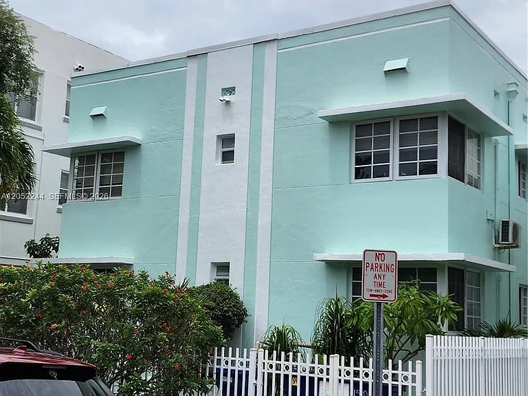 1510 SE Jefferson Ave #5 — Photo 1