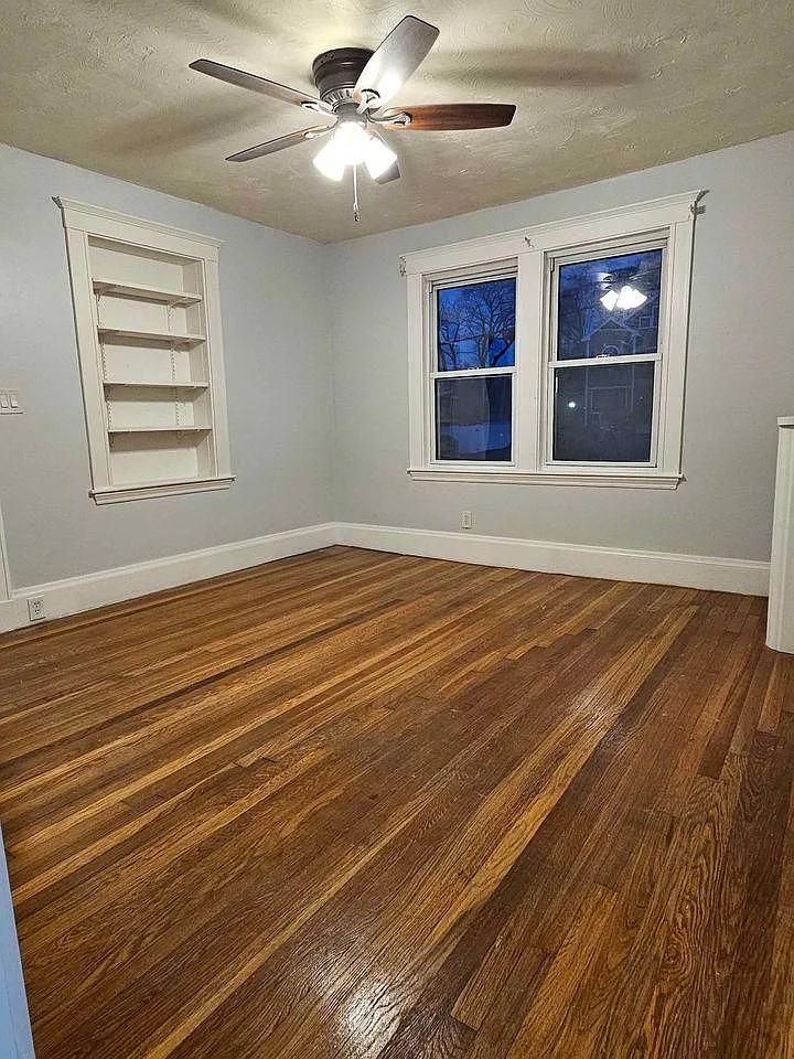 4 bed, 1123 sqft, $900 — Photo 3