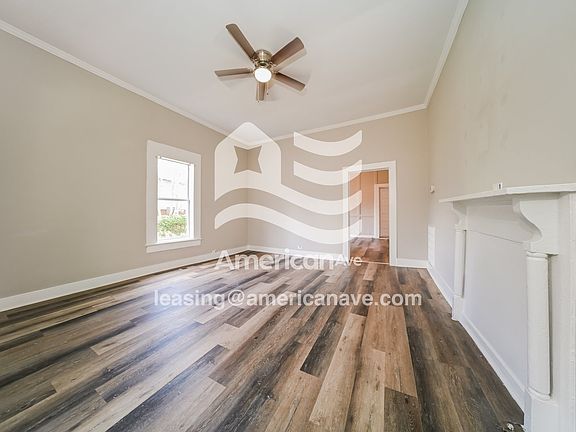 1658581_003_living_room_14320351.jpg