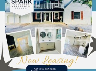 5543 Granada Ln, Mission, KS 66205