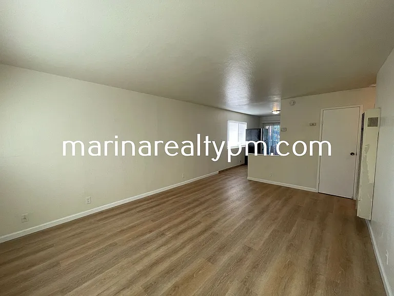 240 Holly St #1-14 — Photo 2