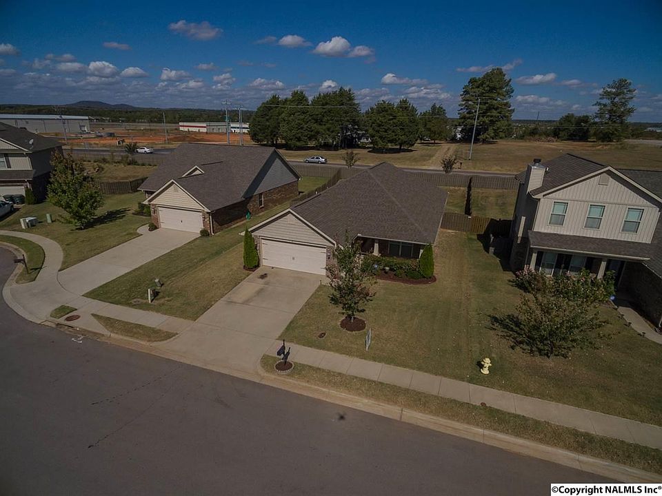 1st image of 341 Dovington Dr
