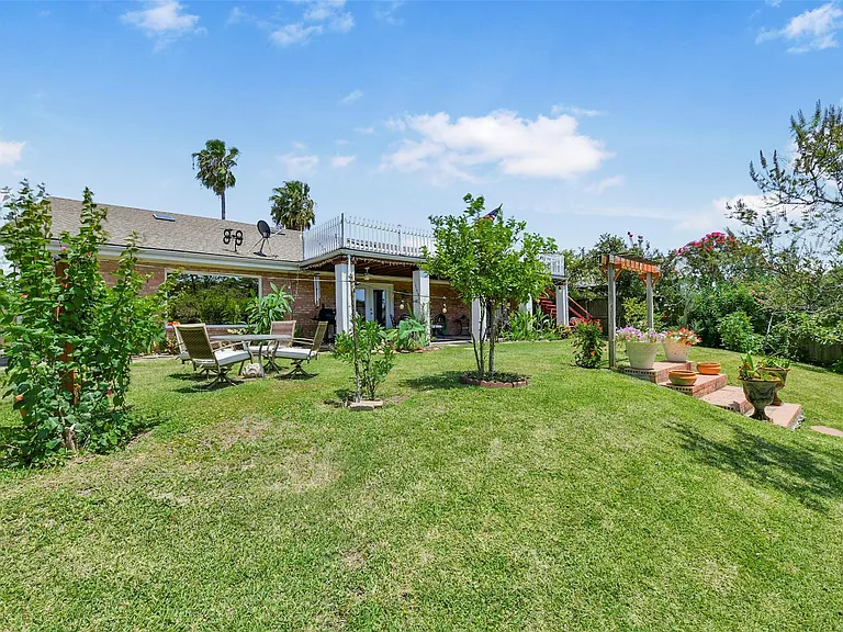 2417 Gerol Dr — Photo 35