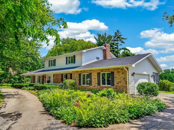 4538 Sundance Ct, Cottage Grove, WI 53527
