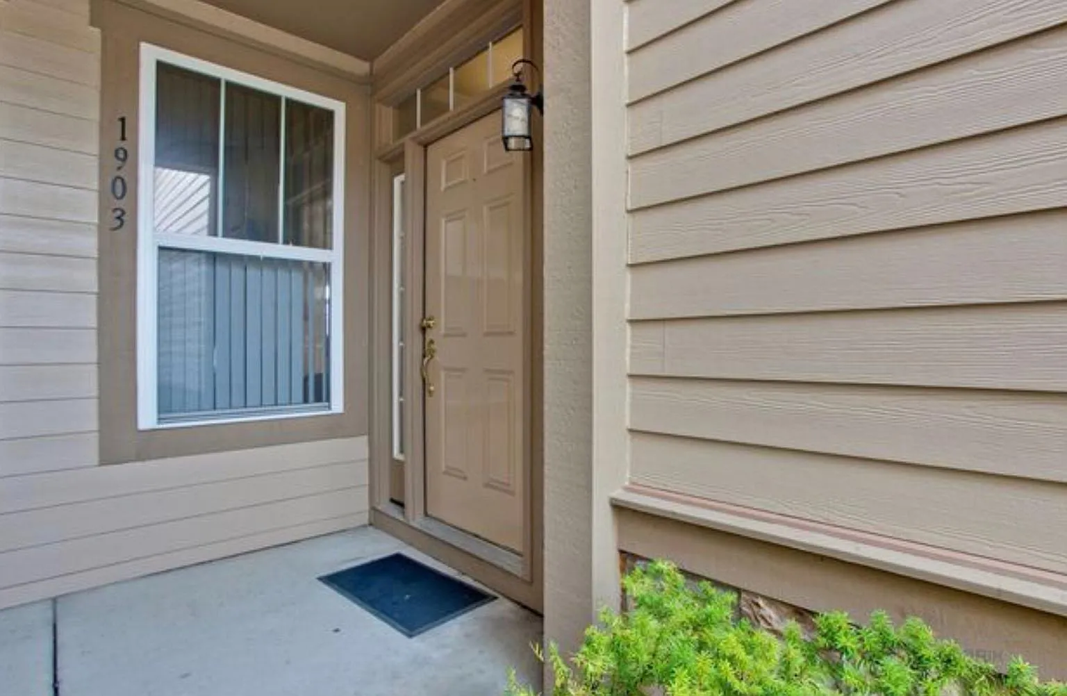 3 bed, 2.5 bath, 1900 sqft, $3,500 — Photo 3