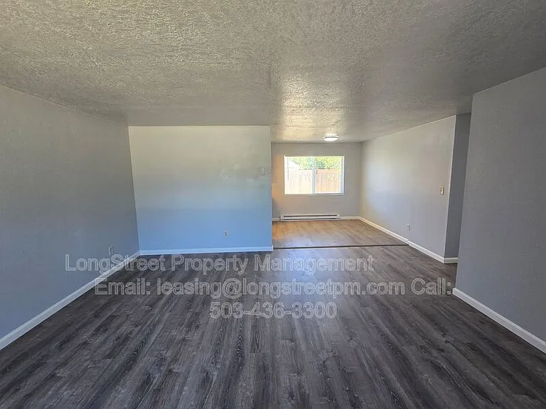 2830 SE Deborah Pl — Photo 4