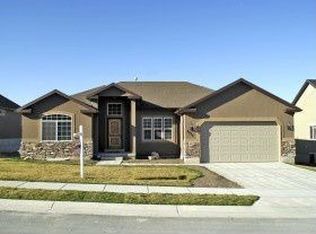 4079 E Comanche St, Eagle Mountain, UT 84005