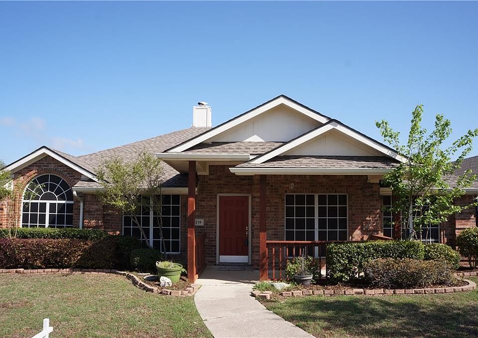1st image of 219 Tanglewood Dr