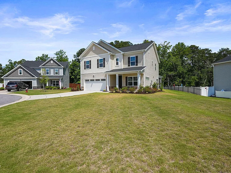 1809 Delaney Hills Ln — Photo 3