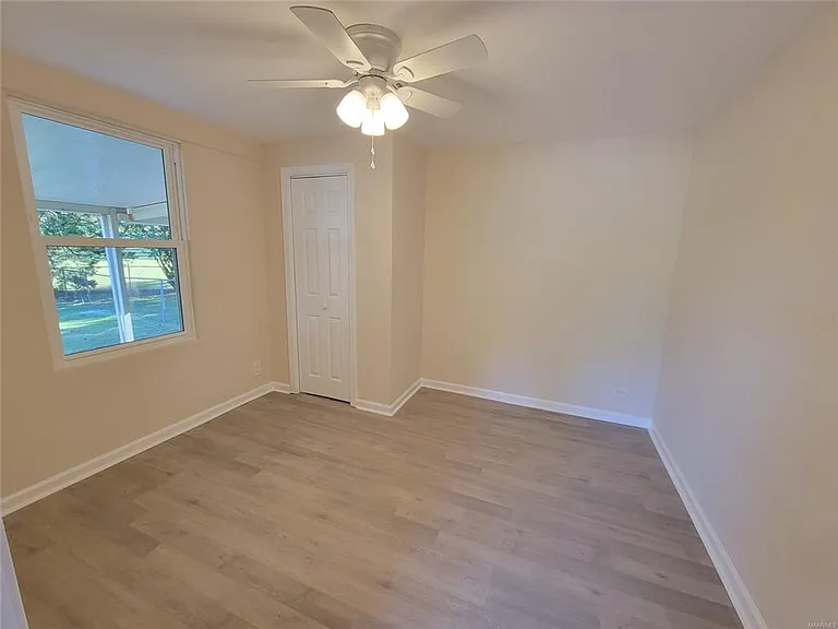 950 Karen Rd — Photo 10
