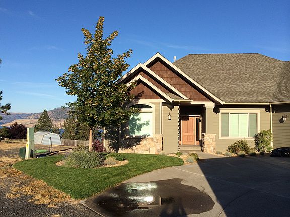 2nd image of 123 Blossom Ct #A