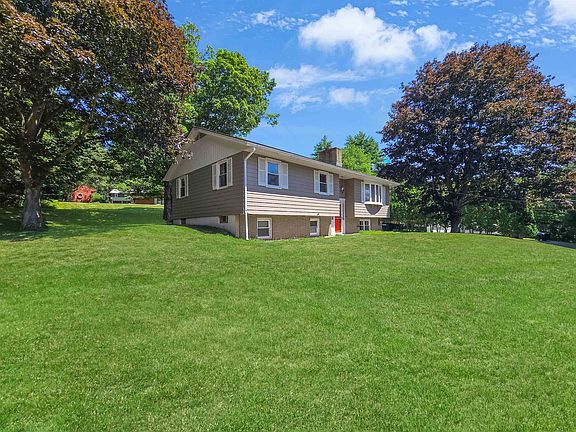 4th image of 6 Juniper Hill Road