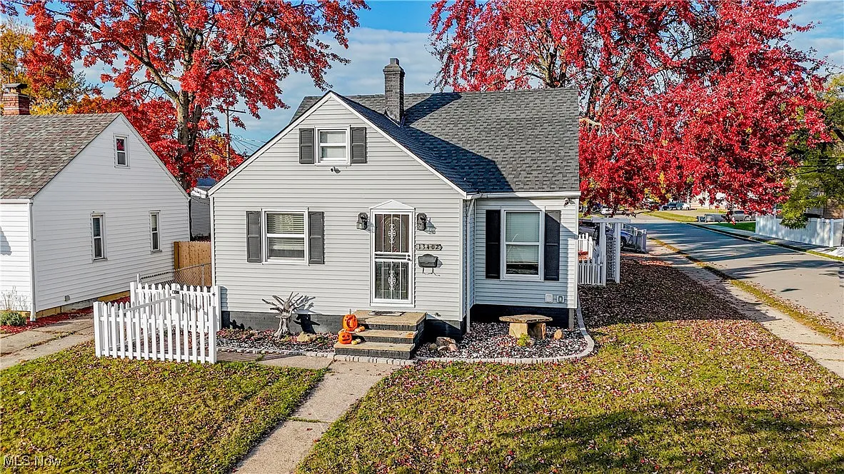 13402 Saint James Ave photo 1