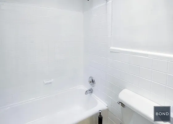 Rented by Bond New York | media 12