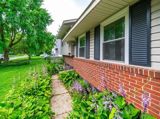 3269 Sundale Rd, Columbus, OH 43232