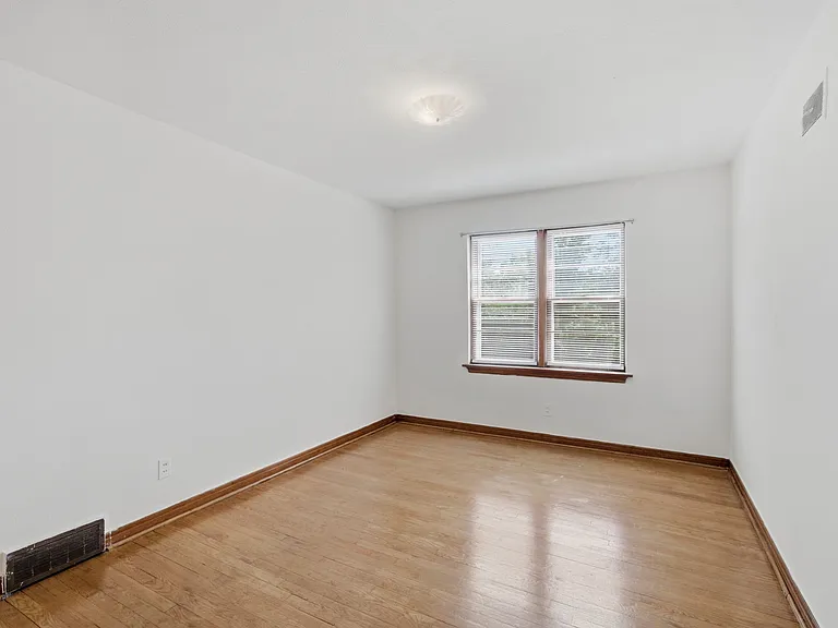 1146 Moorlands Dr #A — Photo 16