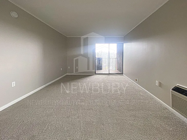 530 N Main Street - The Townhouse. — Photo 80