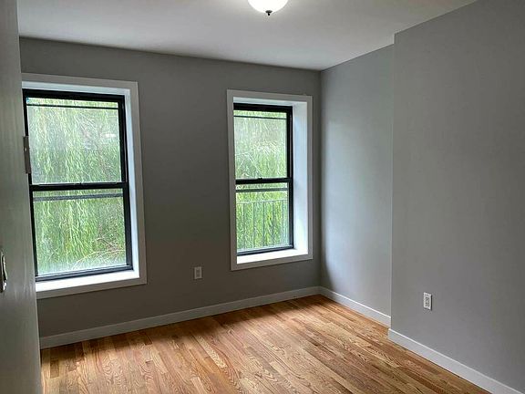 4th image of 2128 2nd Ave #1B