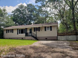1732 Colonial Ln W, Mobile, AL 36618