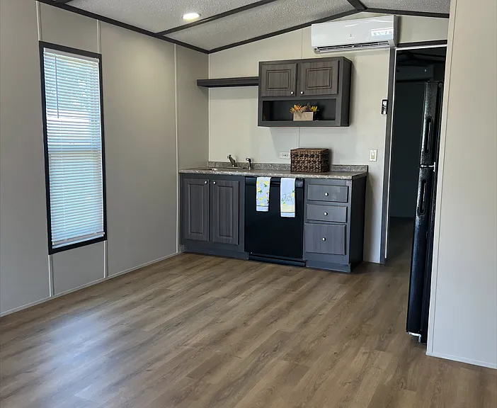 5214 Guthrie St — Photo 4
