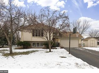 13815 Sunset Trl, Minneapolis, MN 55441