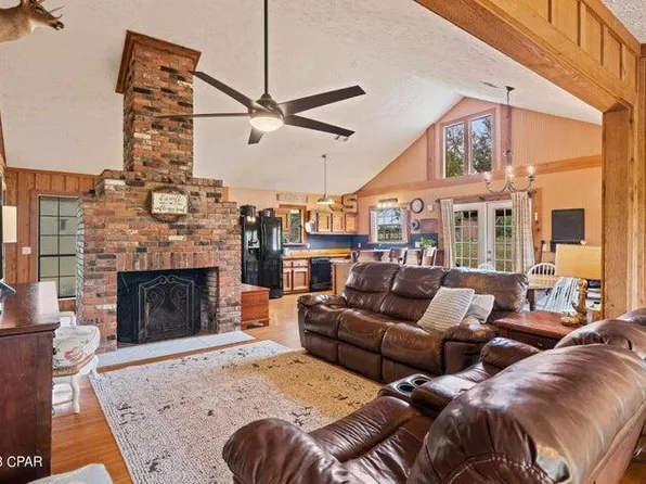 9013 Kingswood Rd, Southport, FL 32409