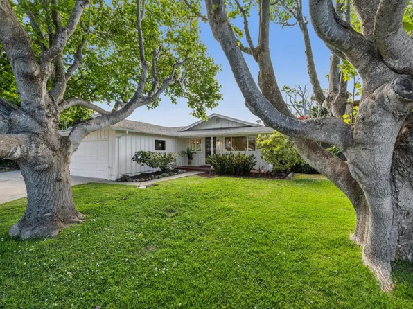 898 Standish Rd, Pacifica, CA 94044