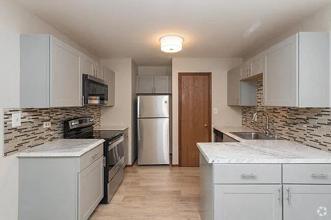 Fawn Ridge Apartments — Photo 29