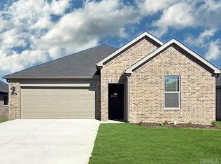 615 Riley Ln, Maumelle, AR 72113