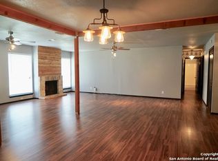 9711 Caney Creek Dr, San Antonio, TX 78245