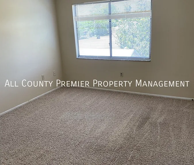 1752 Memphis Ave — Photo 6