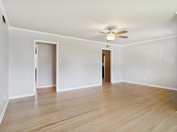 5th image of 10932 Dunaway Dr