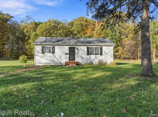 6160 Taylor Dr, Flint, MI 48507