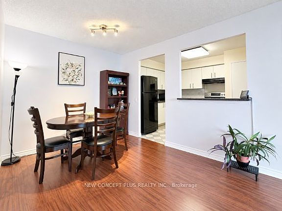 5th image of 91 Townsgate Dr #506