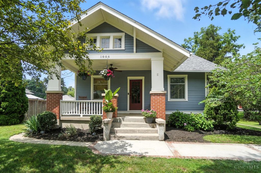 Real estate listing image