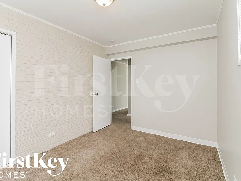 194 Monee Rd — Photo 8
