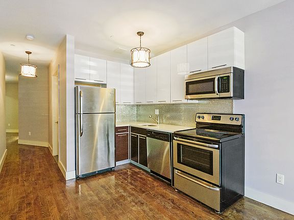 4th image of 168 Throop Ave #2AE