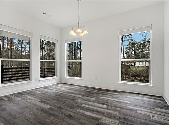3rd image of 61 Adin Dr